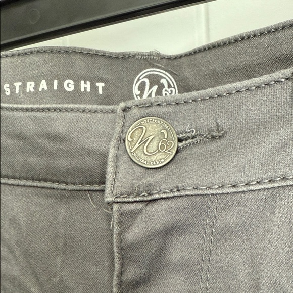 Classic Gray Women's Jeans - Picture 3 of 8